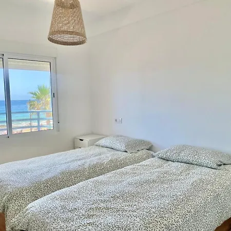 Con Bonitas Vistas Al Mar En La Playa Arenal Appartement